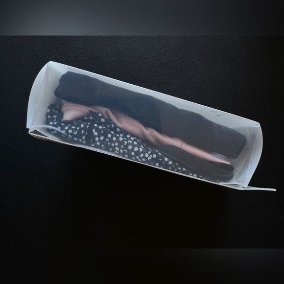 Lululemon UnderEase Mid-Rise Thong 3-Pack - Picture 2 of 3